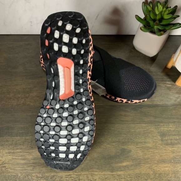 adidas UltraBOOST DNA Slip On Black Leopard - Picture 8 of 8